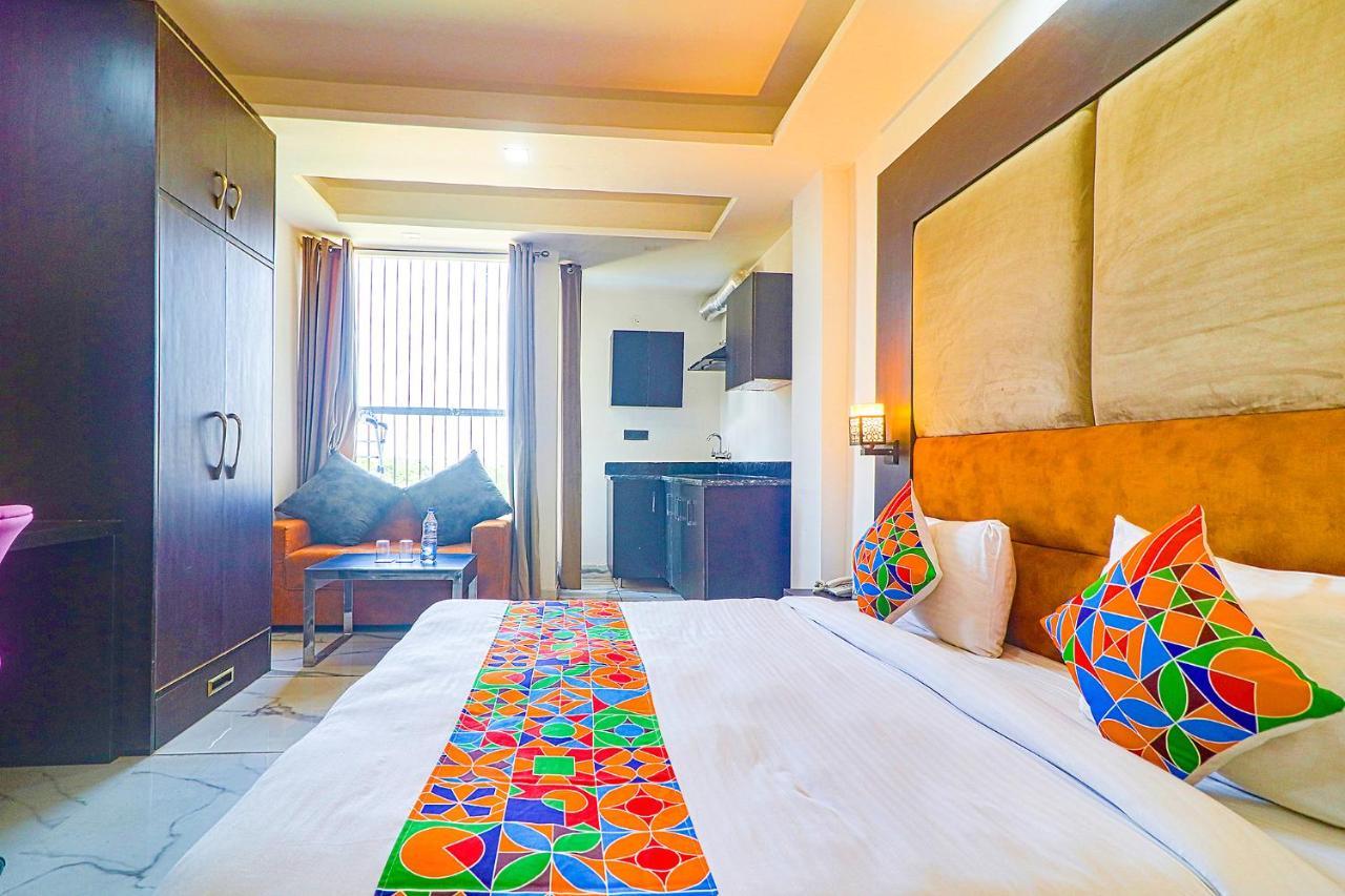 Fabhotel Kiara The Private Suites Гургаон Экстерьер фото