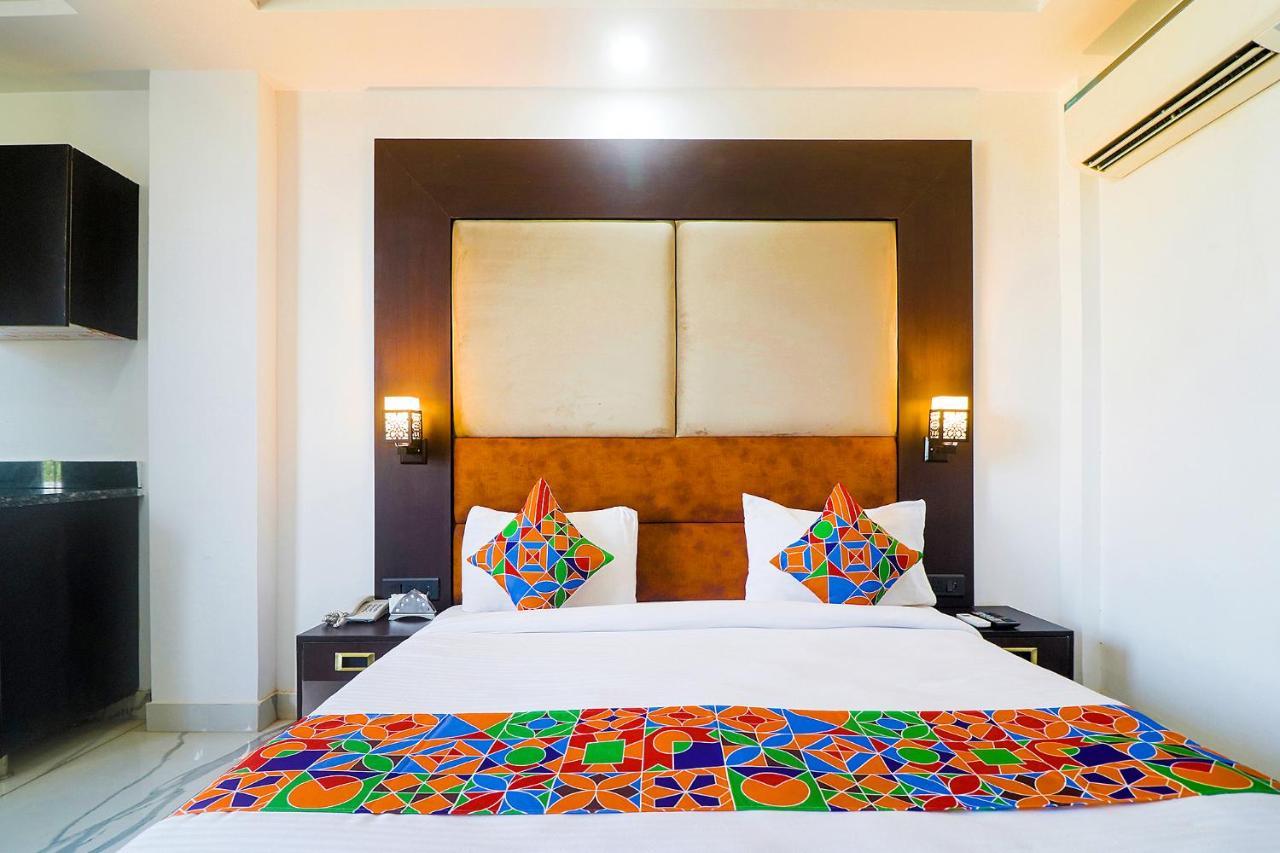 Fabhotel Kiara The Private Suites Гургаон Экстерьер фото