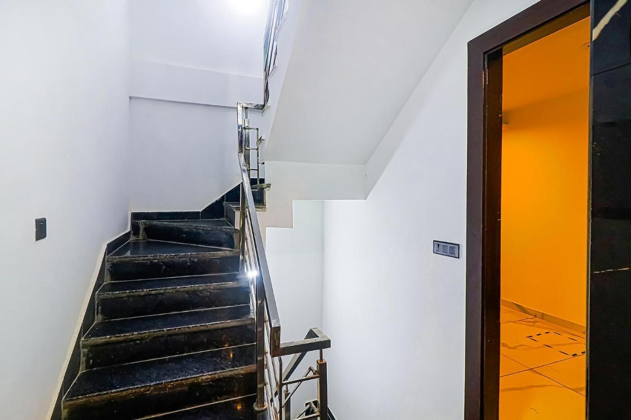 Fabhotel Kiara The Private Suites Гургаон Экстерьер фото